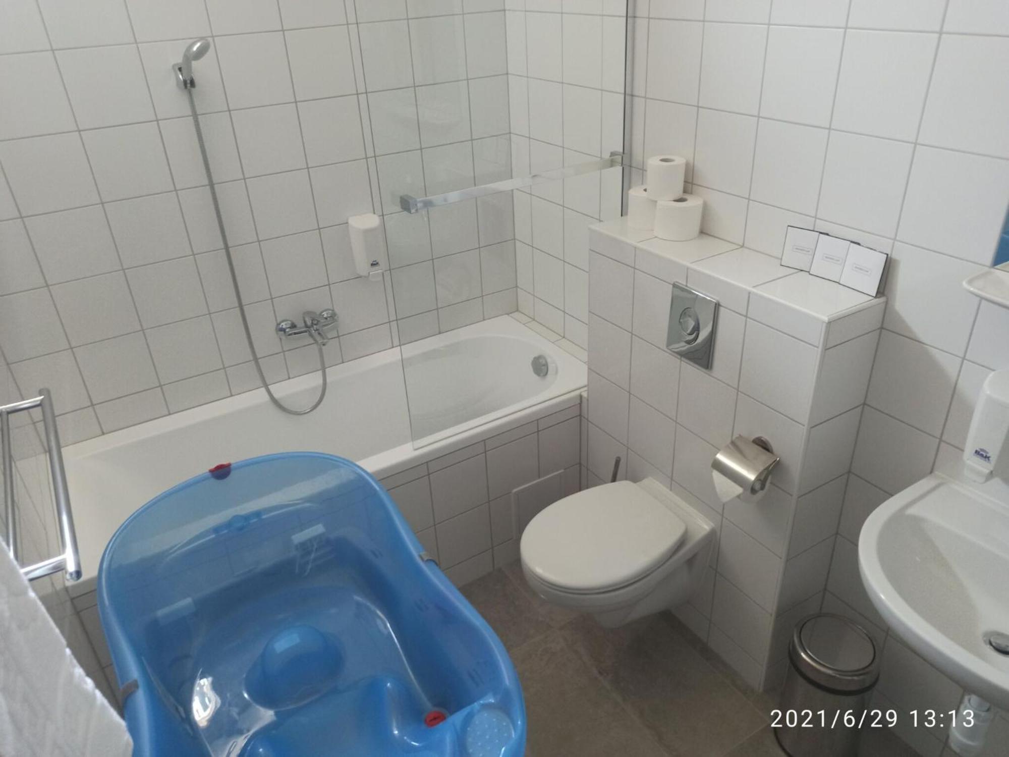 Svájci Lak Panzió Acomodação com café da manhã Nyíregyháza Exterior foto
